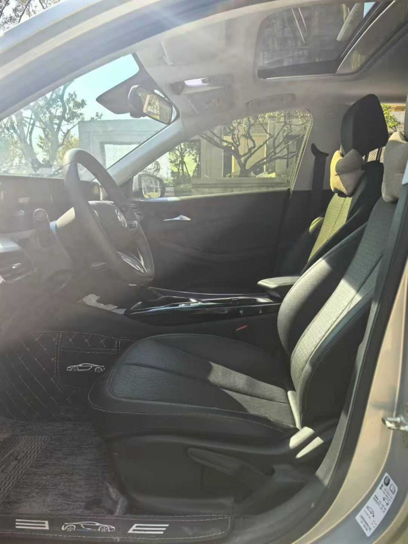 苏州23年别克威朗3