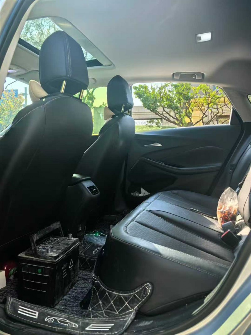 苏州23年别克威朗6