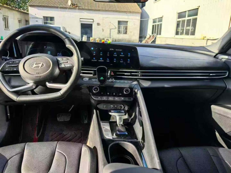 苏州25年现代伊兰特4