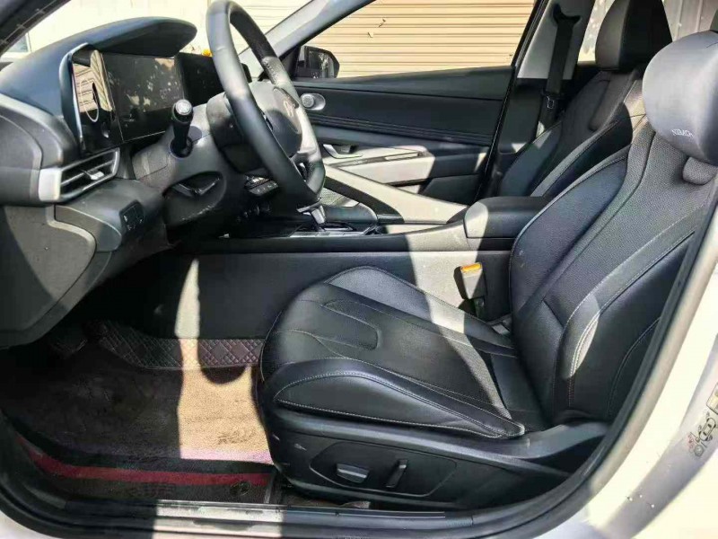 苏州25年现代伊兰特6