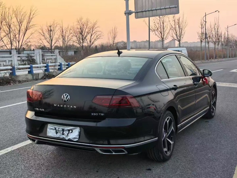 郑州25年大众迈腾8