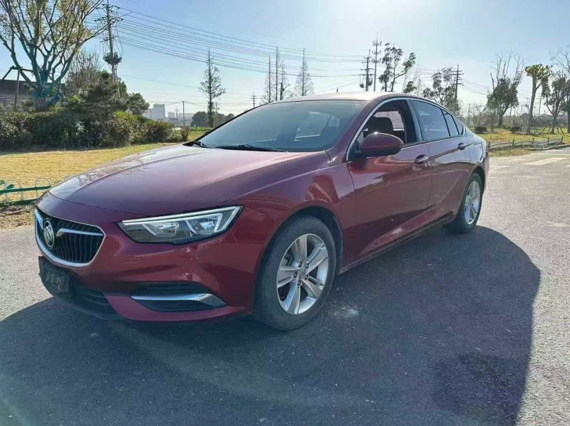 苏州19年别克君威5