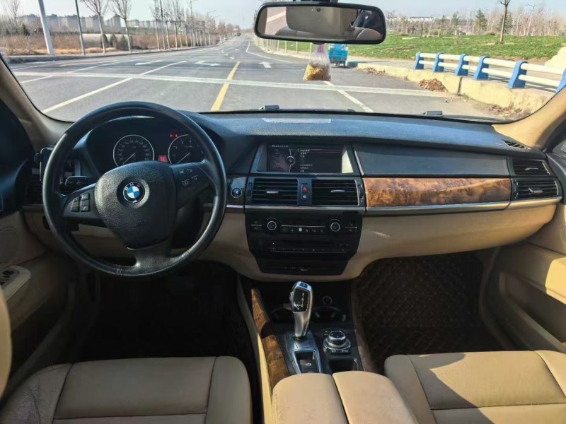 郑州13年宝马X55