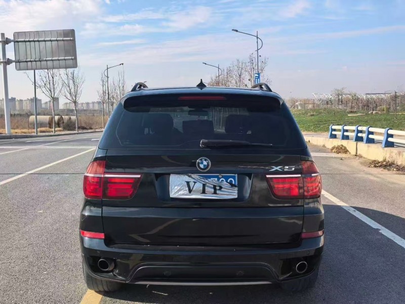 郑州13年宝马X59