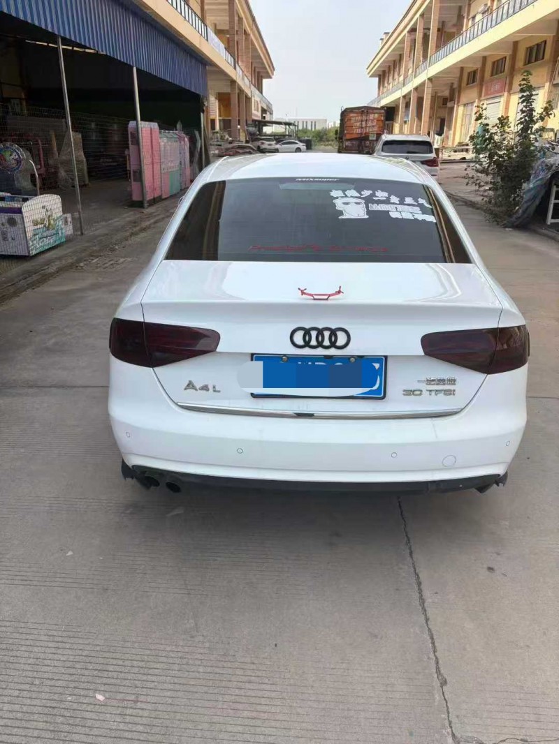 苏州15年奥迪A4L9