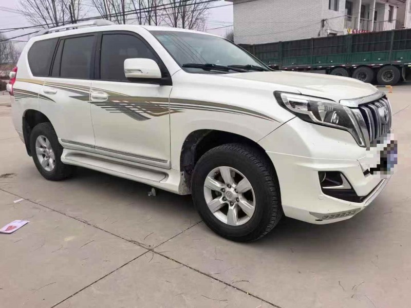 秦皇岛16年丰田普拉多3