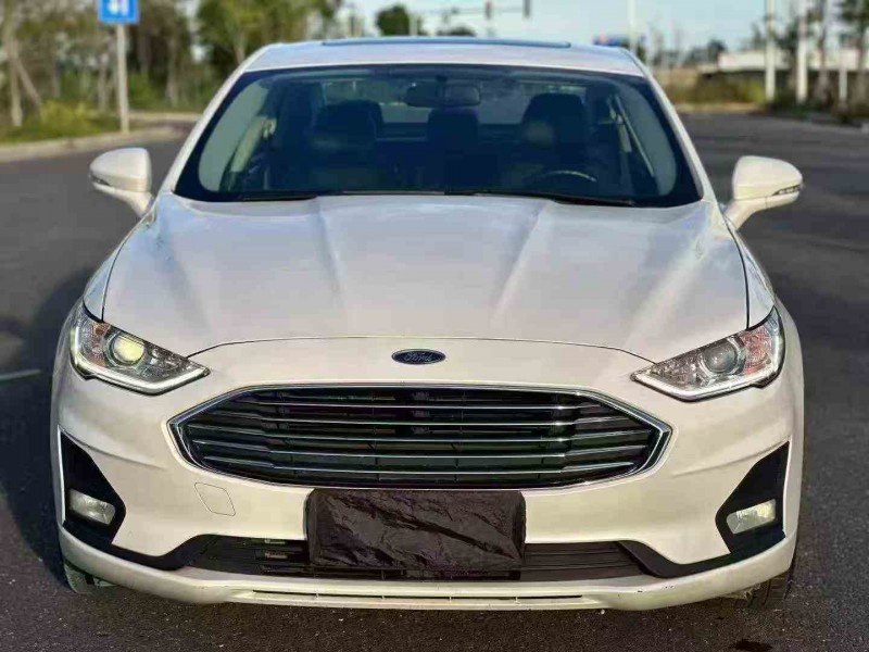 珠海21年福特蒙迪欧1