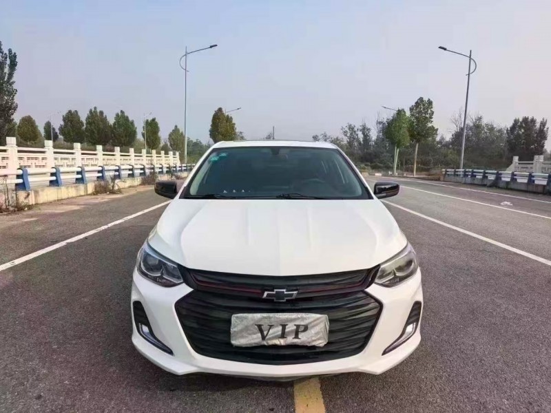 郑州20年雪佛兰科沃兹1