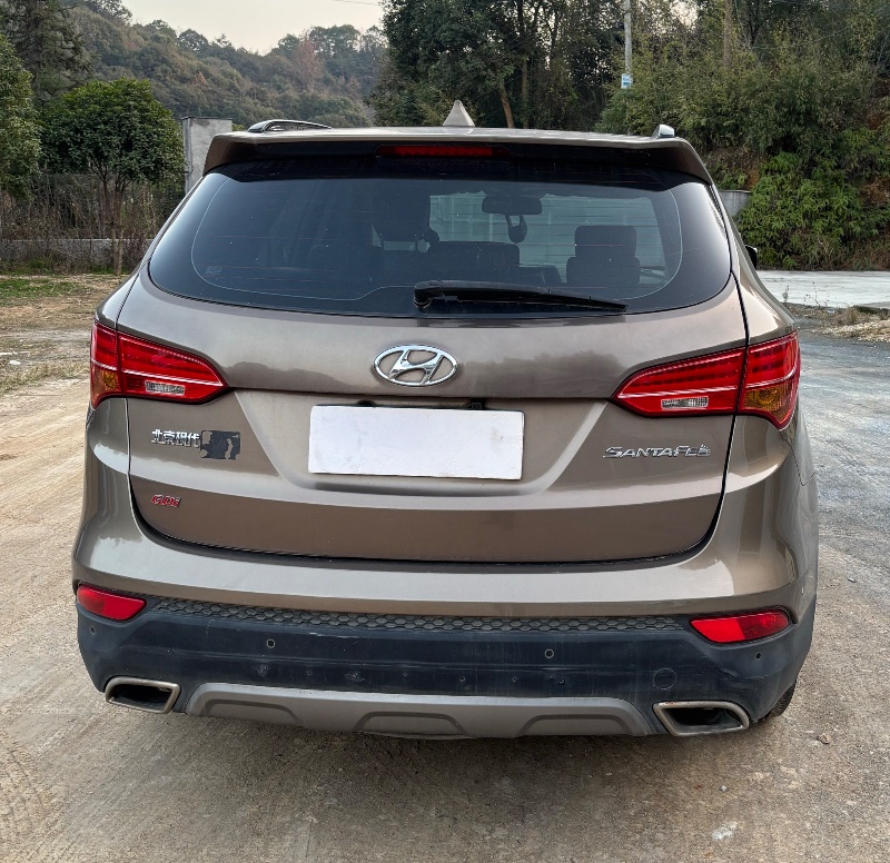 长沙13年现代新胜达2