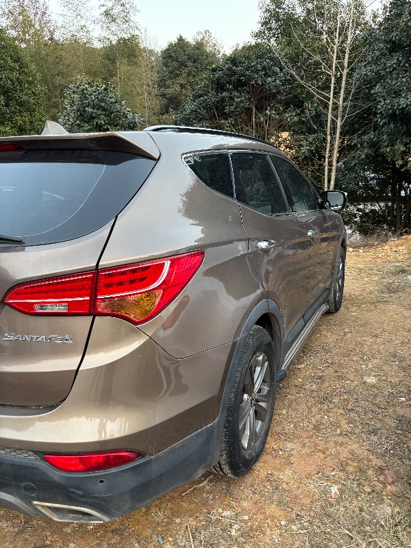 长沙13年现代新胜达4