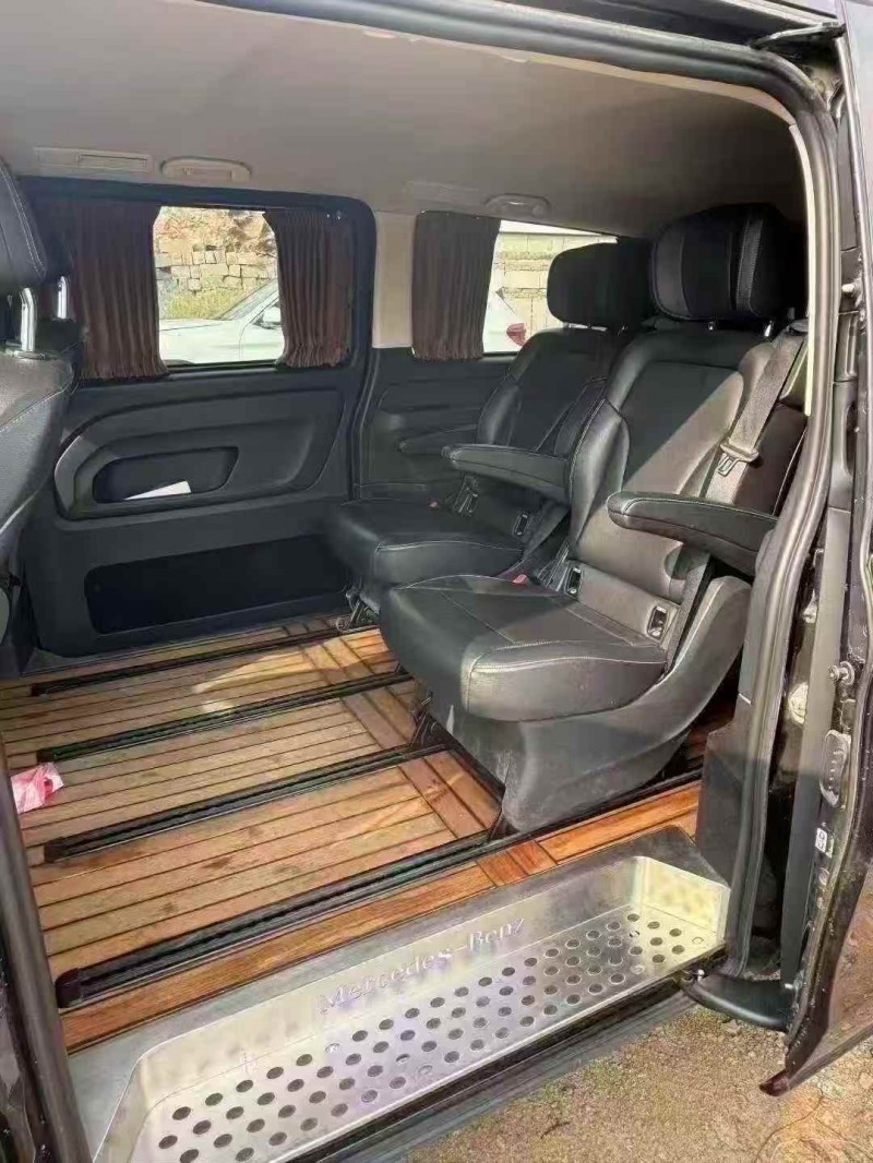 烟台18年奔驰威霆5