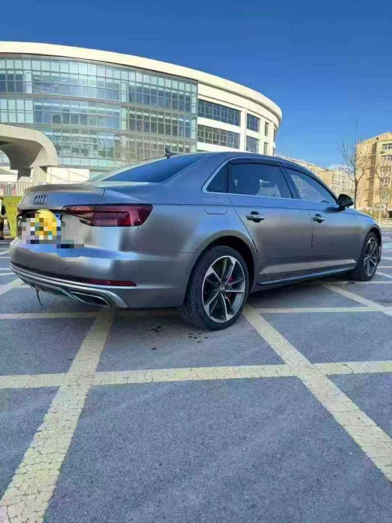 承德19年奥迪A4L8