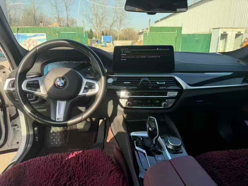 东营22年宝马5系3