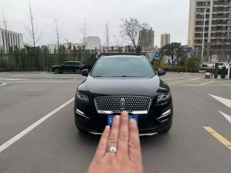 枣庄19年林肯MKC1