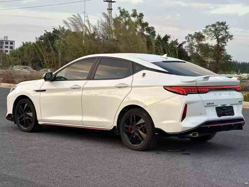 深圳23年江淮思皓6