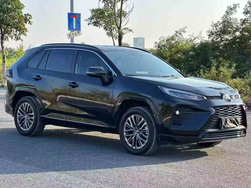 揭阳25年丰田威兰达9