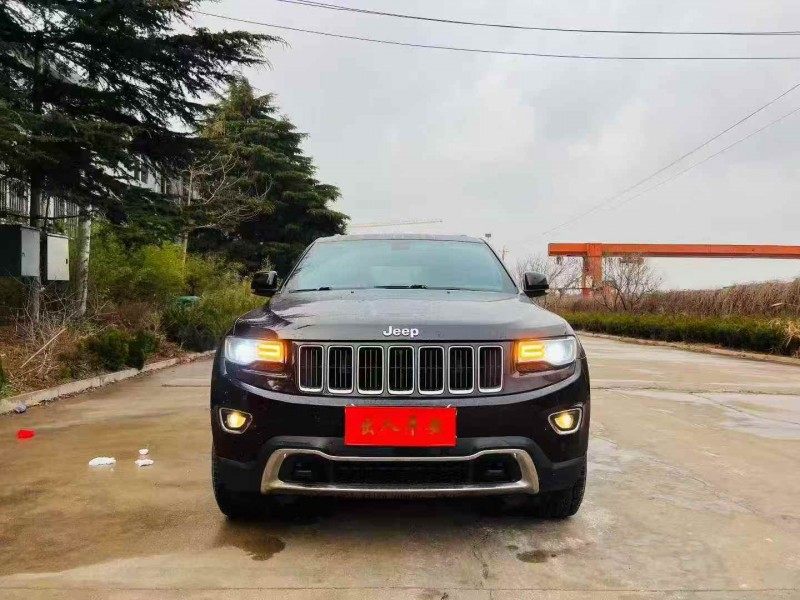 枣庄16年Jeep大切诺基1