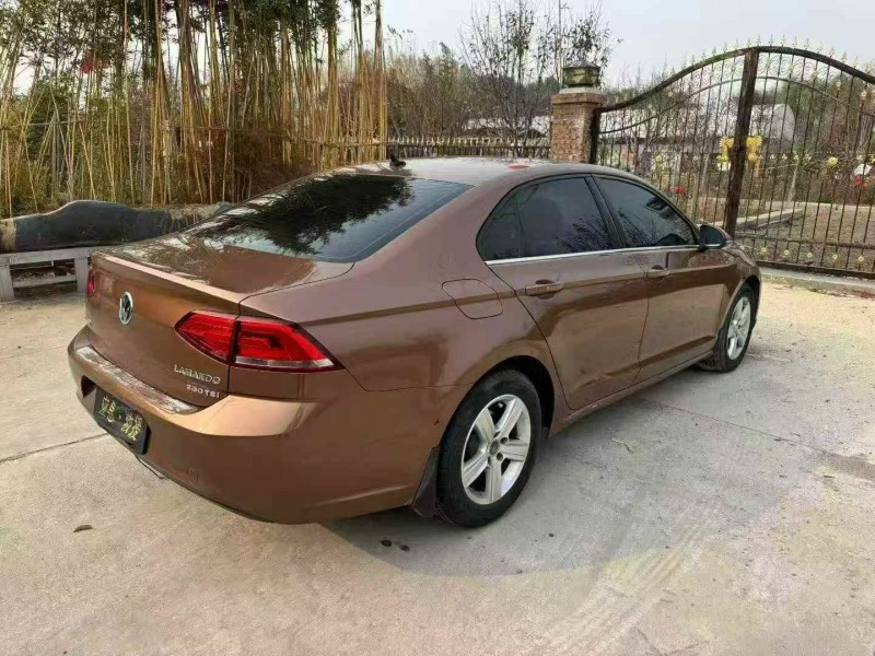 潍坊15年大众凌渡8