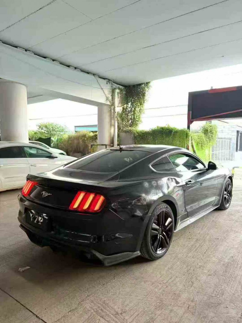 汕头15年福特野马8