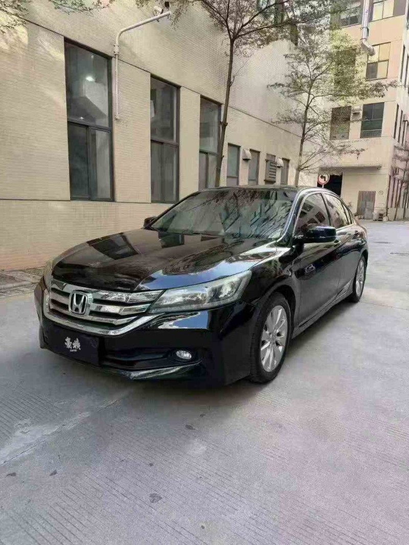 汕头15年本田雅阁3