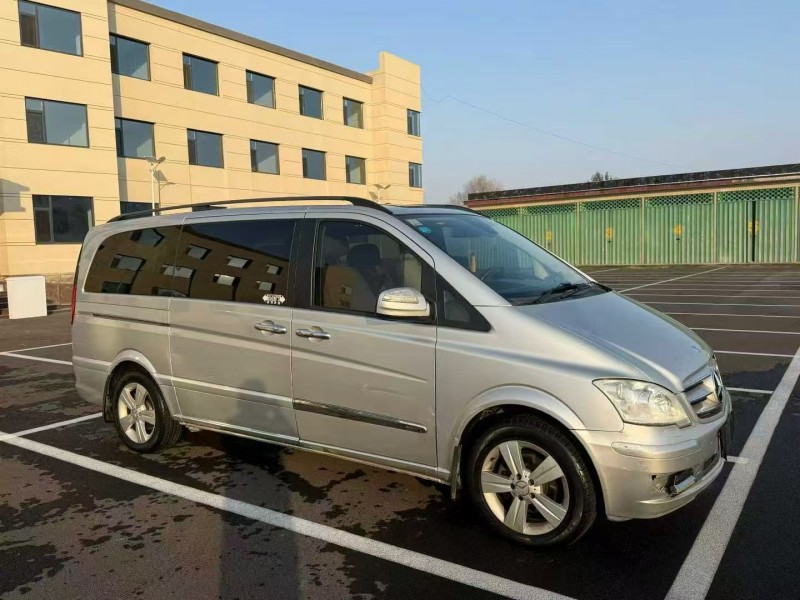 聊城12年奔驰唯雅诺2