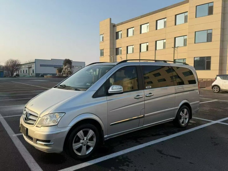 聊城12年奔驰唯雅诺3