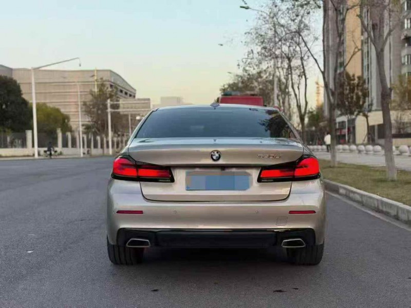 宜昌20年宝马5系8