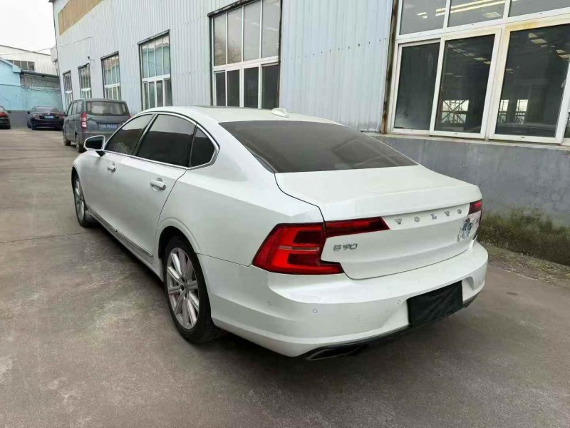东营17年沃尔沃S907