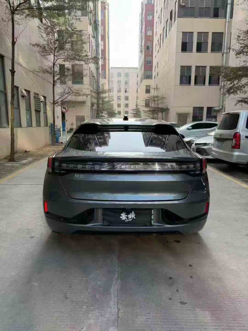 珠海22年极氪汽车0019