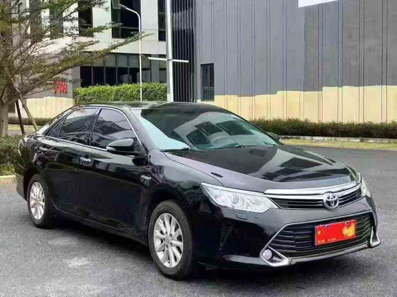 江门17年丰田凯美瑞2