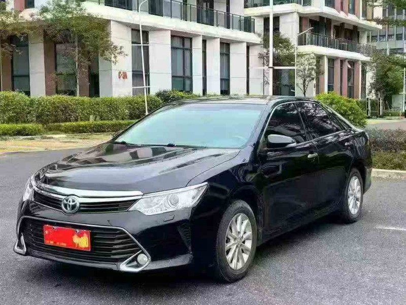 江门17年丰田凯美瑞3