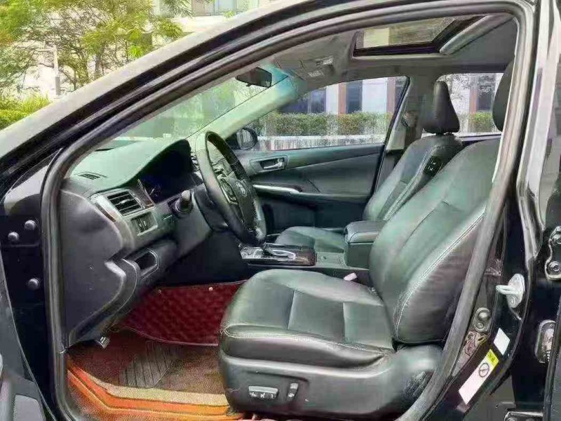 江门17年丰田凯美瑞7