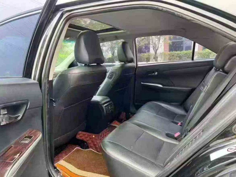 江门17年丰田凯美瑞9