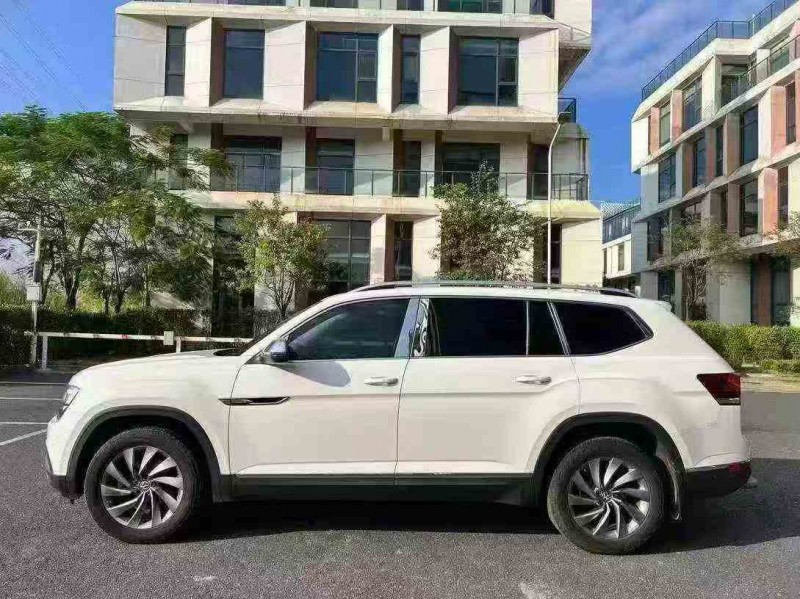 中山17年大众途昂6