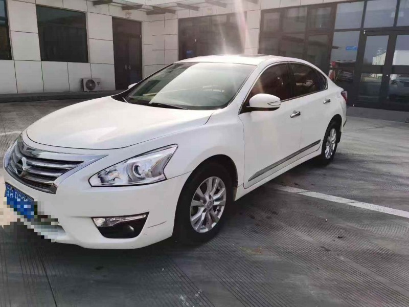 南通13年日产天籁2