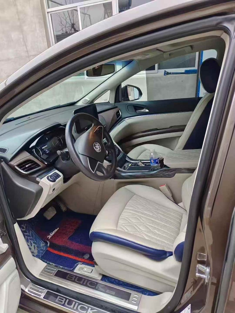 唐山21年别克GL84