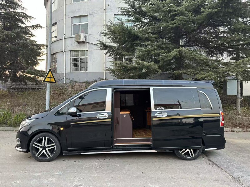 枣庄20年奔驰威霆3