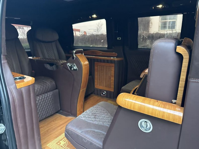 枣庄20年奔驰威霆5