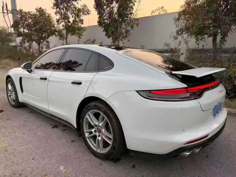 十堰22年保时捷帕拉梅拉7