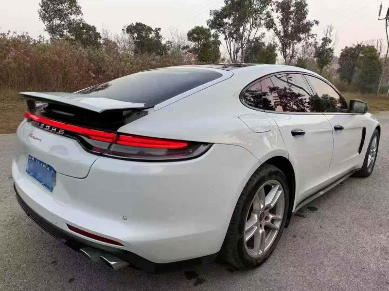 十堰22年保时捷帕拉梅拉8