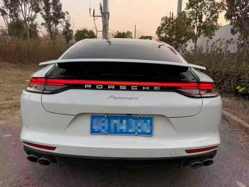 十堰22年保时捷帕拉梅拉9