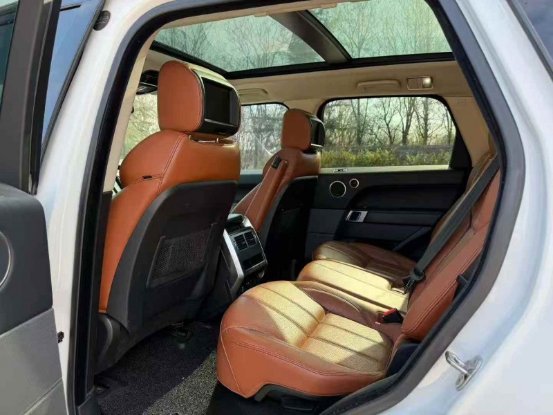 青岛15年路虎揽胜运动4