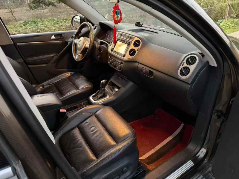 嘉兴14年大众途观4