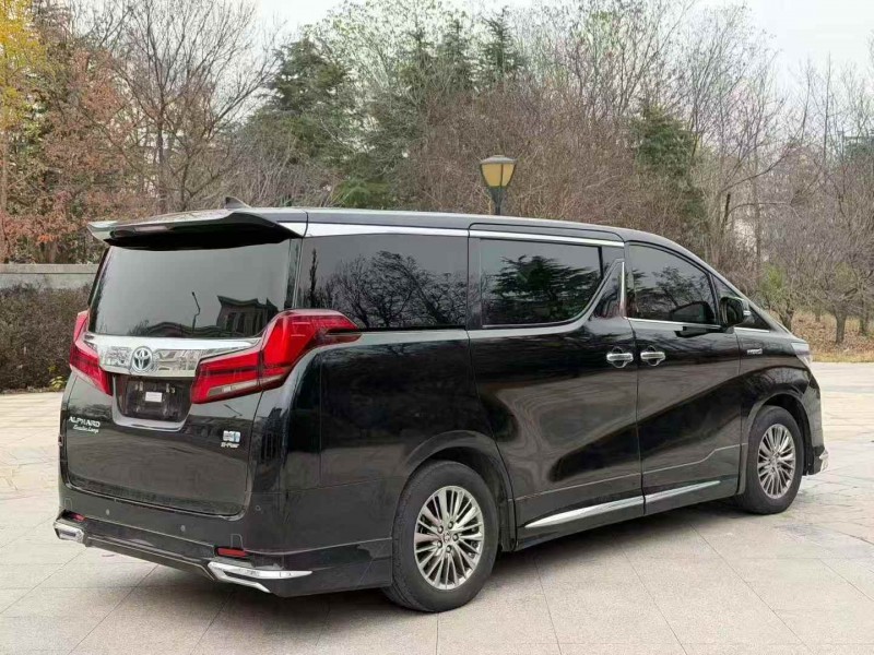 潍坊23年丰田埃尔法6