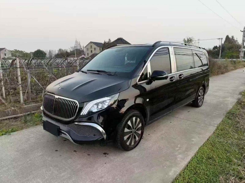 嘉兴23年奔驰威霆2