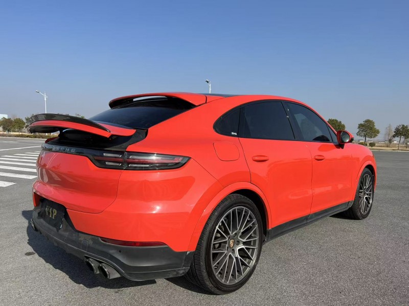 盐城19年保时捷卡宴9