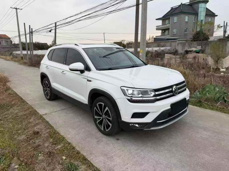 嘉兴19年大众途岳3