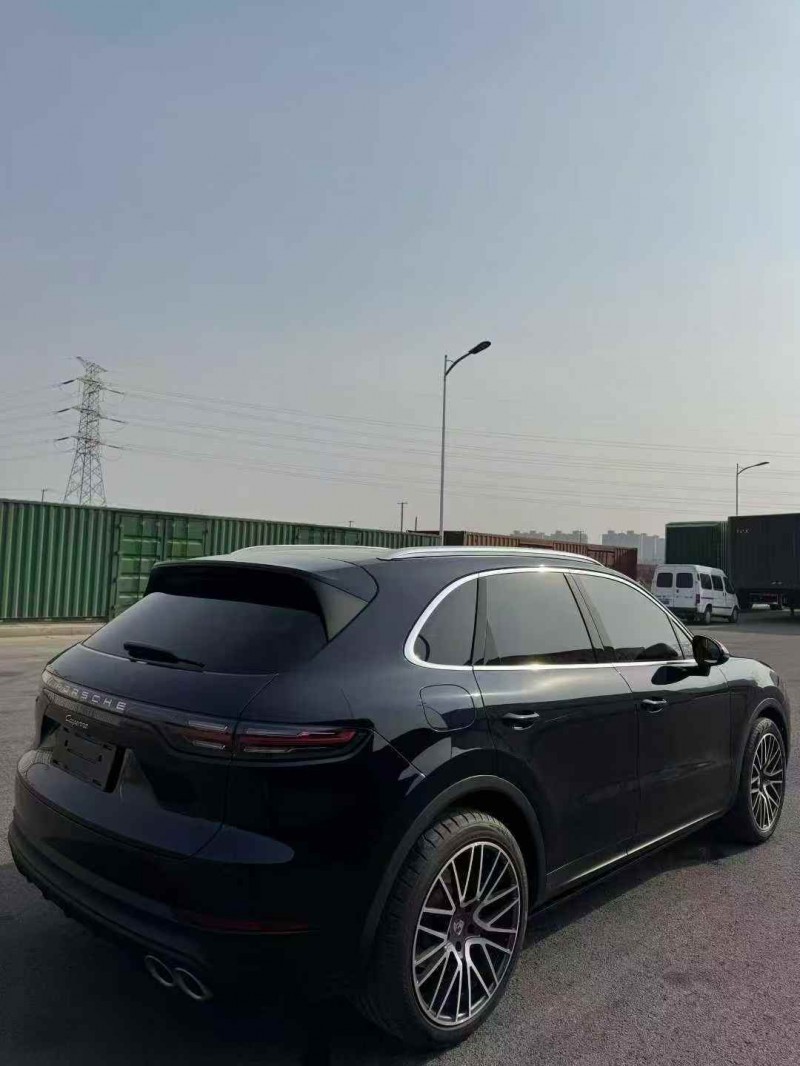 十堰20年保时捷卡宴8