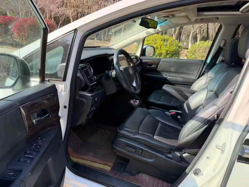 常州18年本田艾力绅5