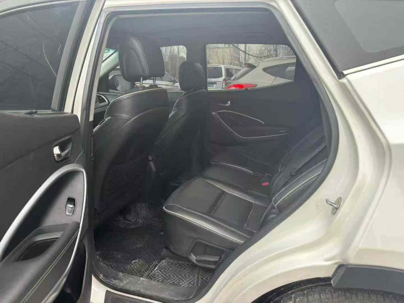 徐州18年现代途胜5